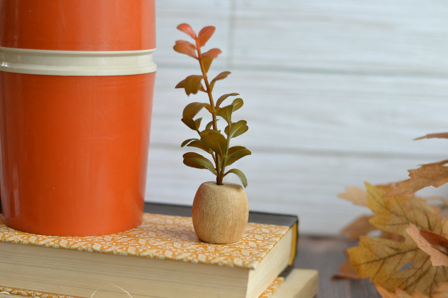 Mini Floral Sign with Wood Base F44