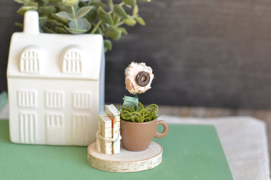 TAN Books and Flowers Sign -C21