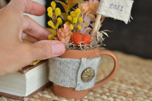 Autumn Floral Mini Mug - F36