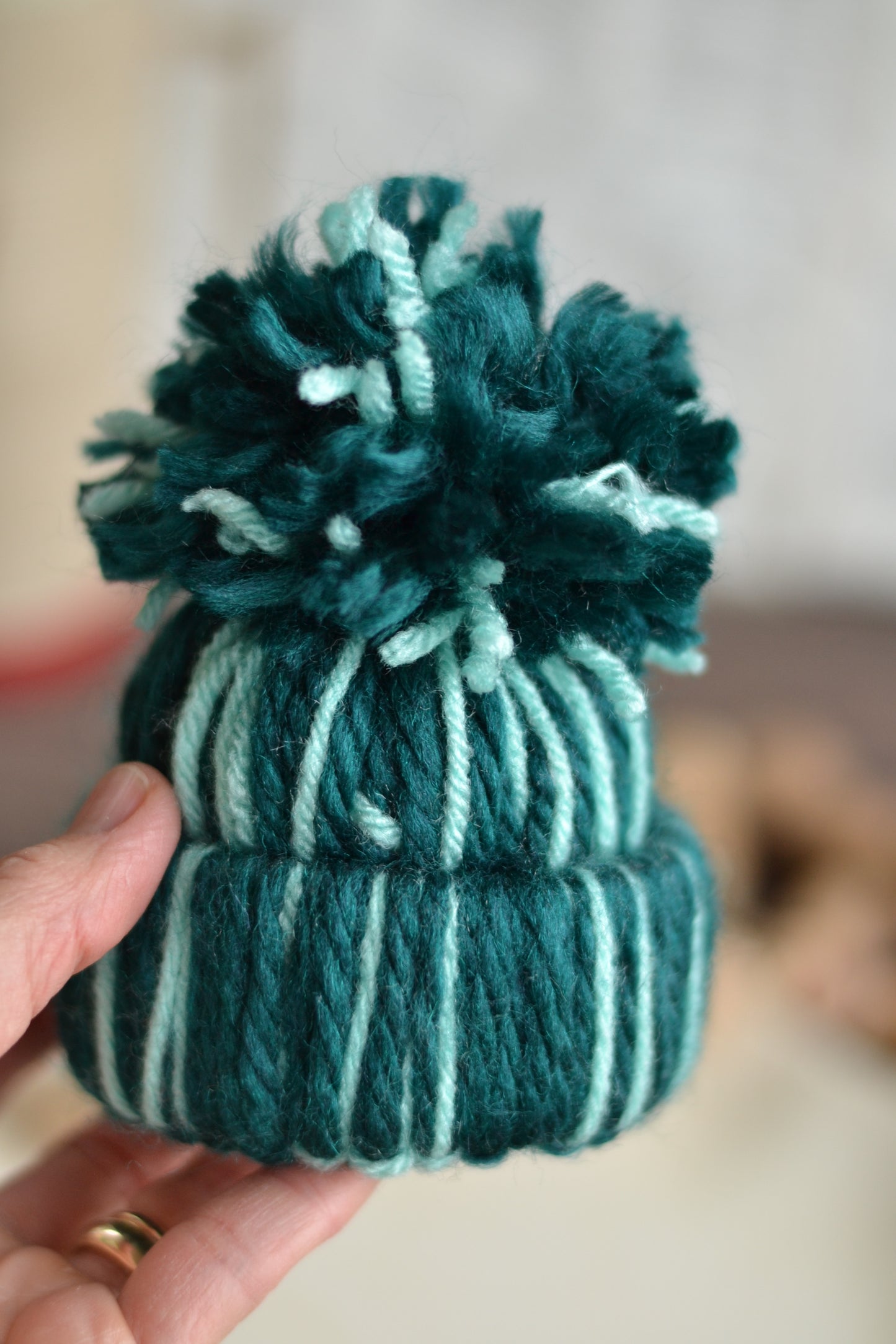 Jumbo Yarn Hat - Turquoise