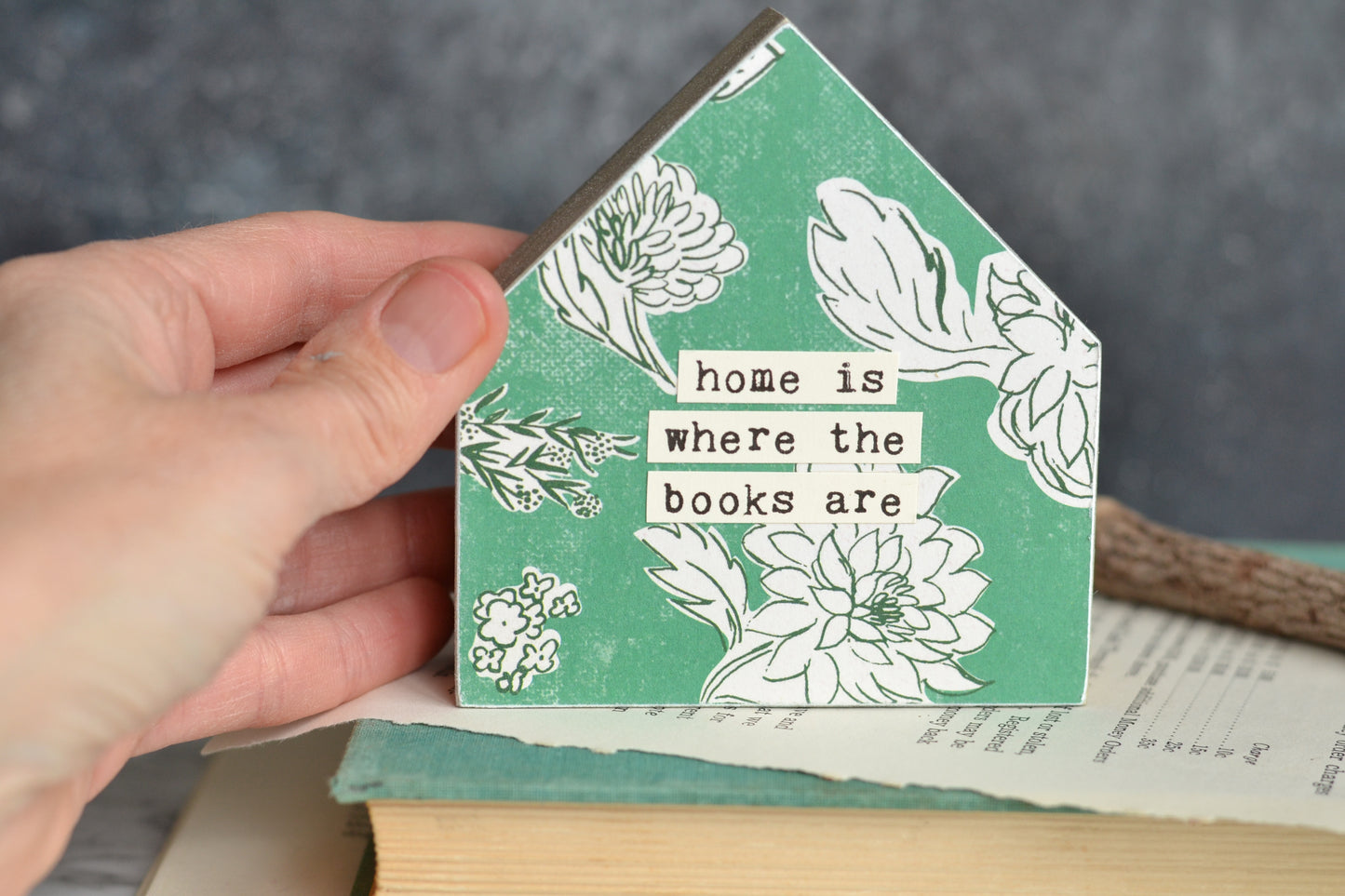 Green Floral House Sign - Y15