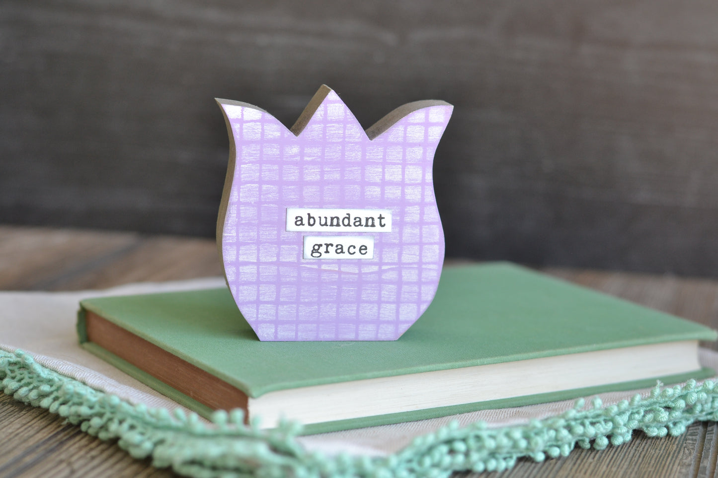 SALE! Painted Tulip Sign - Lavender Abundant Grace C11