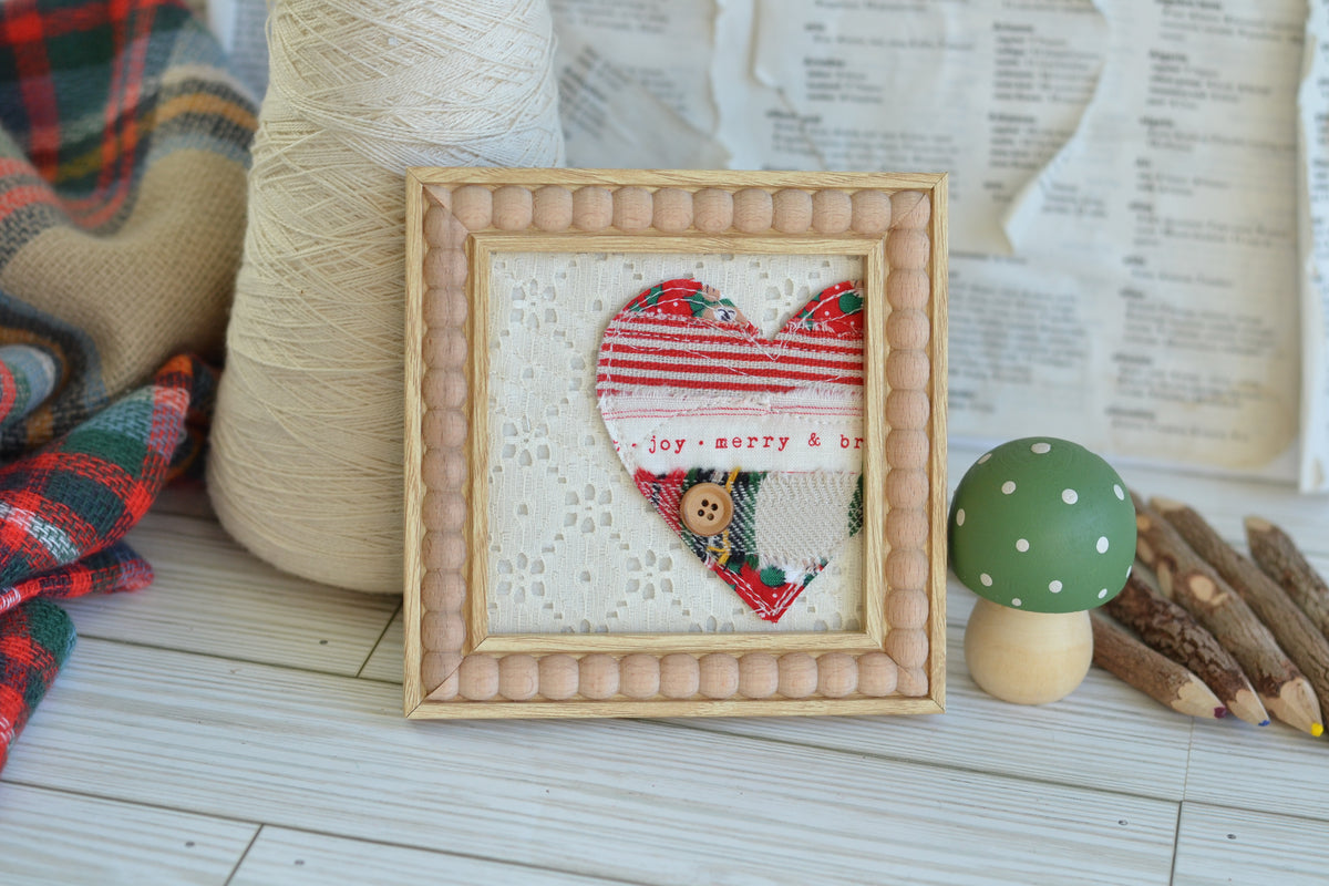 Beaded Frame RED Quilted Heart Sign - frame included G41