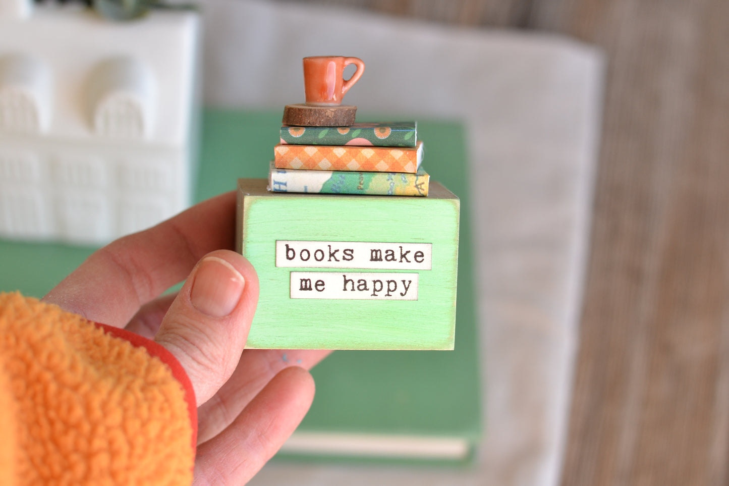 Book Stack Sign - Books make me happy