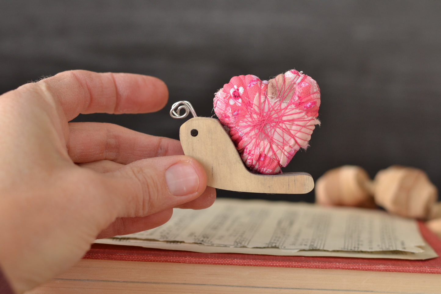 WRAPPED heart Valentine's Snail