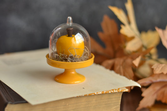 Autumn Gold Apple Mini Cake Stand Sign