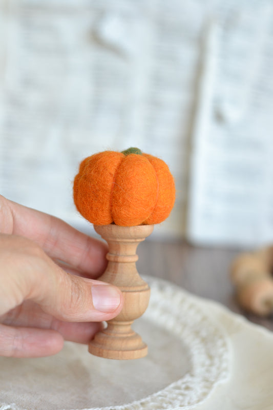 Pumpkin Pedestal
